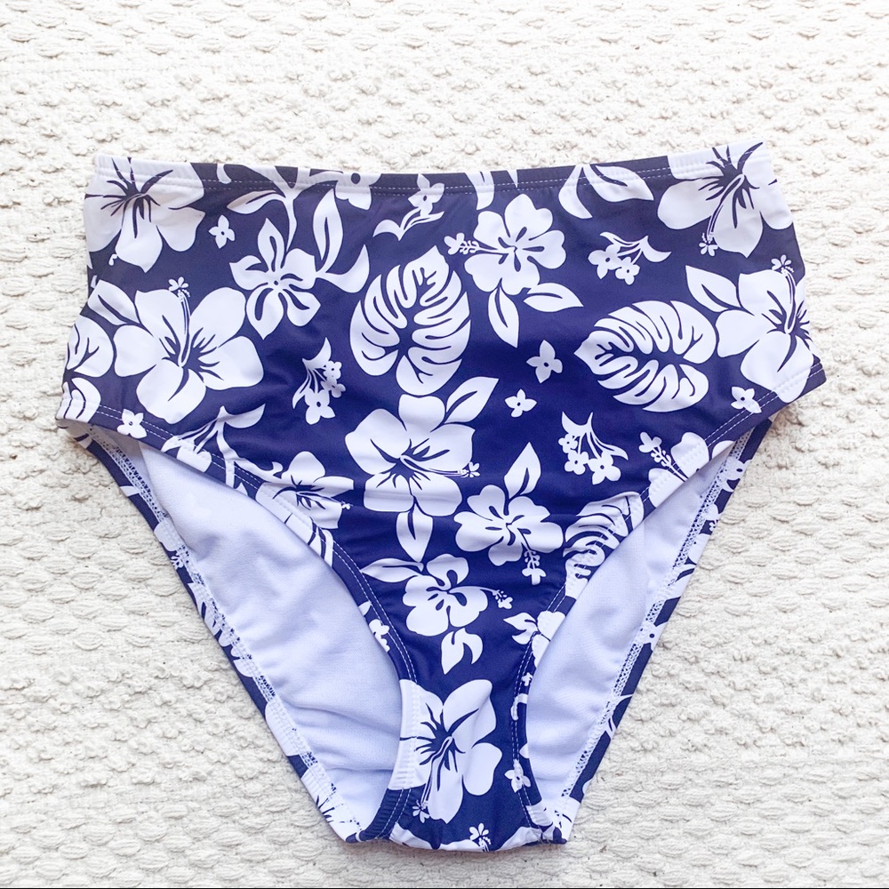 NWOT hobie swim bottoms